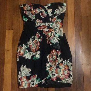 Floral strapless dress